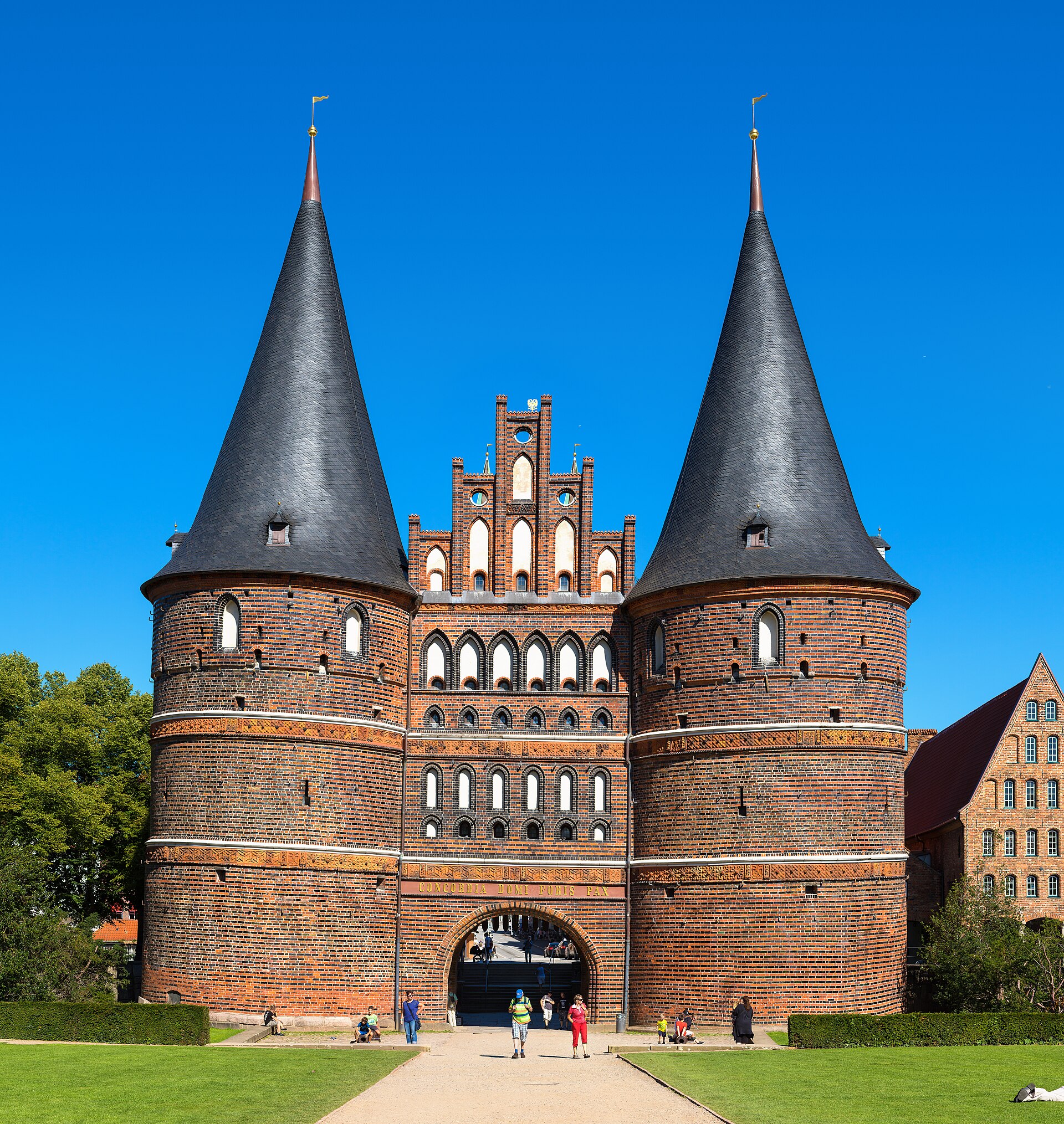Stadtmotiv in Lübeck – Holstentor in Lübeck Frontseite - Zuschnitt